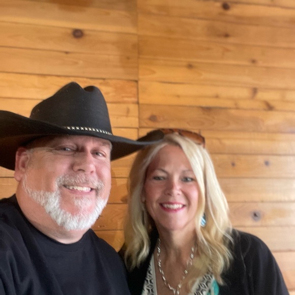 Meet your Posher, Niquette - Picture 2 of 12